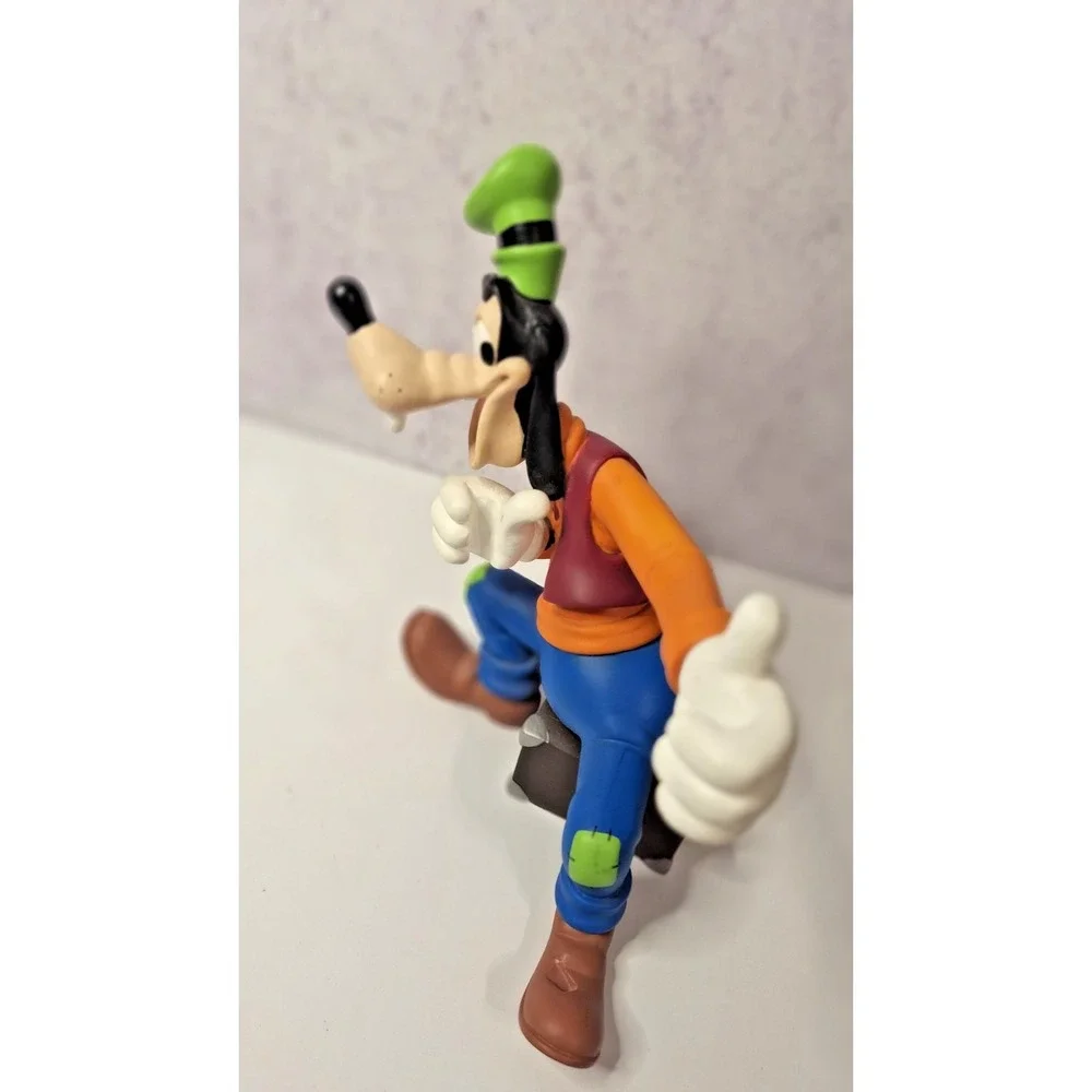 PVC figurine, Disney Goofy SittingPicture Frame Holder